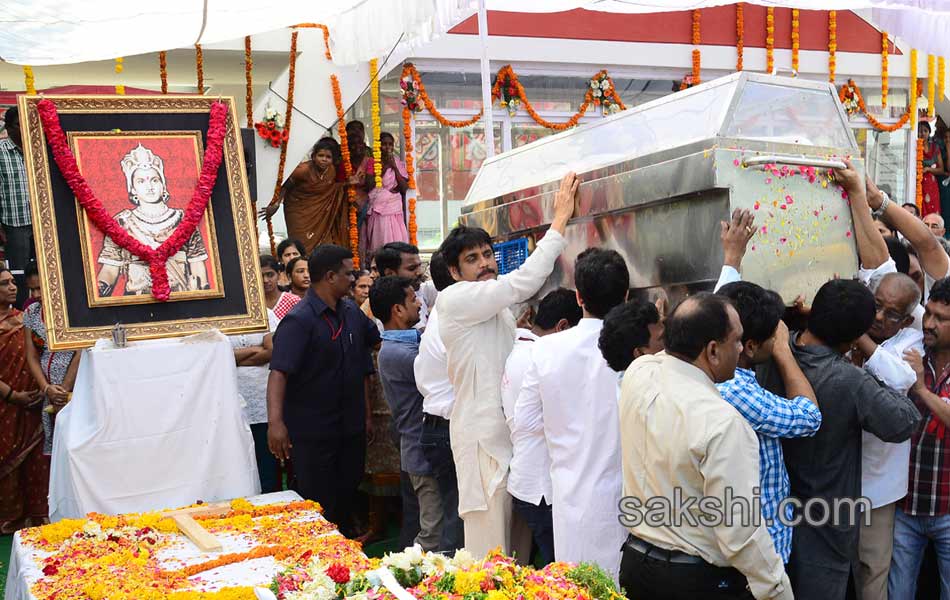 akkineni nageswara rao funerals in annapurna studios10