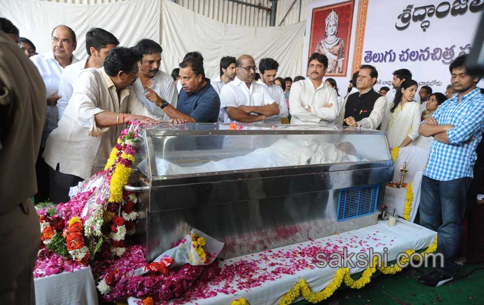 akkineni nageswara rao funerals in annapurna studios36