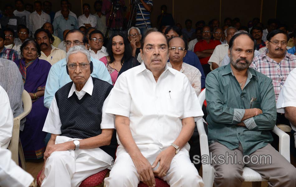 Celebrities pay homage to ANR at film chamber8