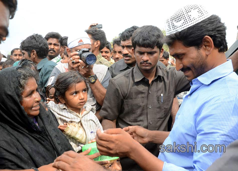 YS Jagan mohan reddy Samiyakashkaram Yataya - Sakshi5