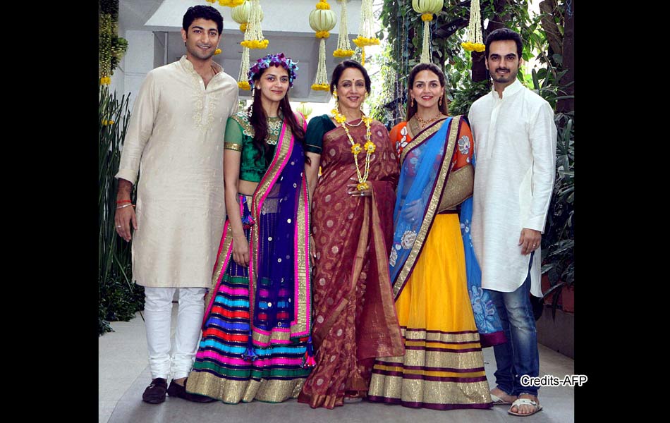 Ahana Deol mehendi function in Mumbai - Sakshi12