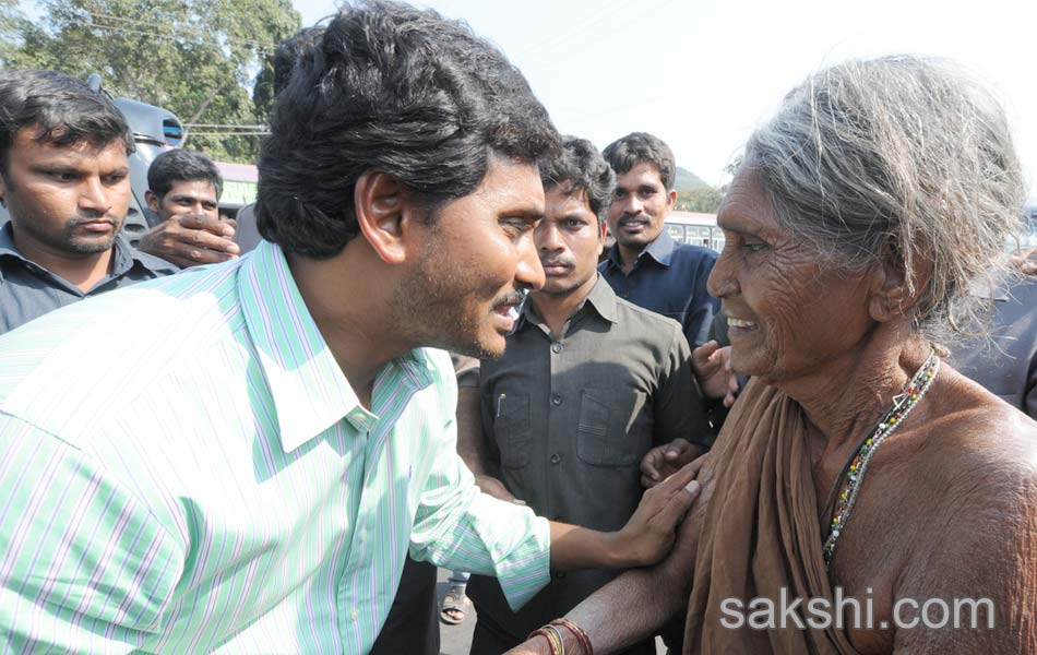 jagan mohan reddy samaikya shankaravam tour - Sakshi17