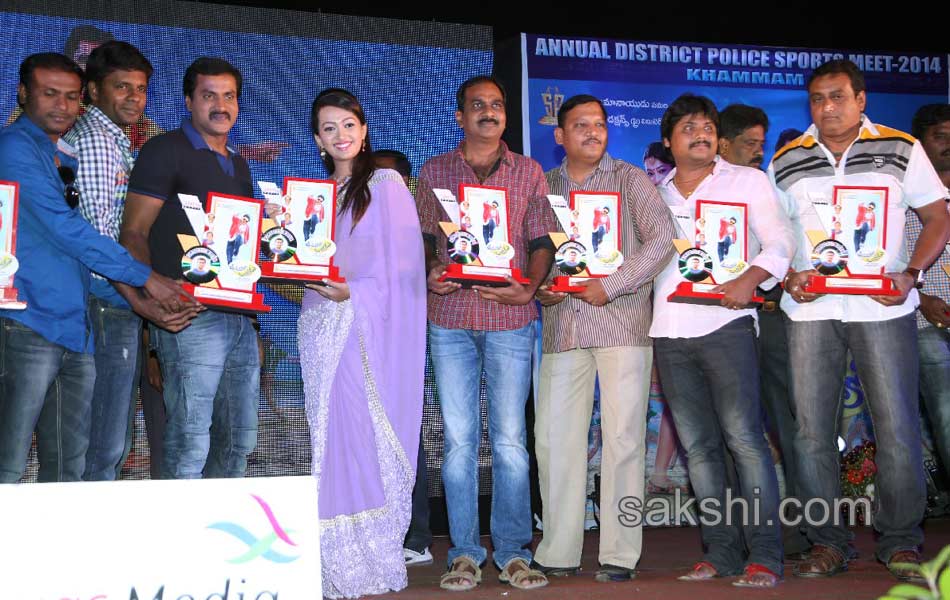 Bhimavaram Bullodu Platinum Disc19