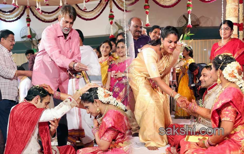 Producer B Prasad s Daughter Marriage - Sakshi12