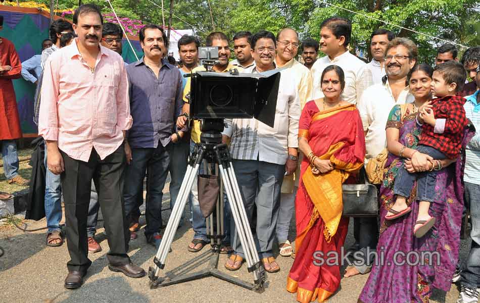 Evariki Evaru movie opening - Sakshi11