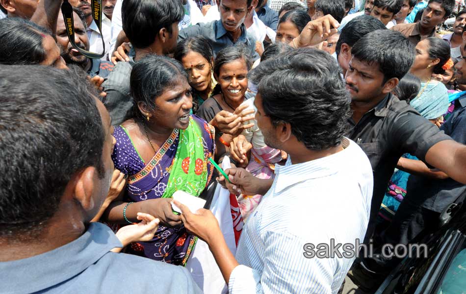 Jagan s Janapatham at Cuddapah District - Sakshi7