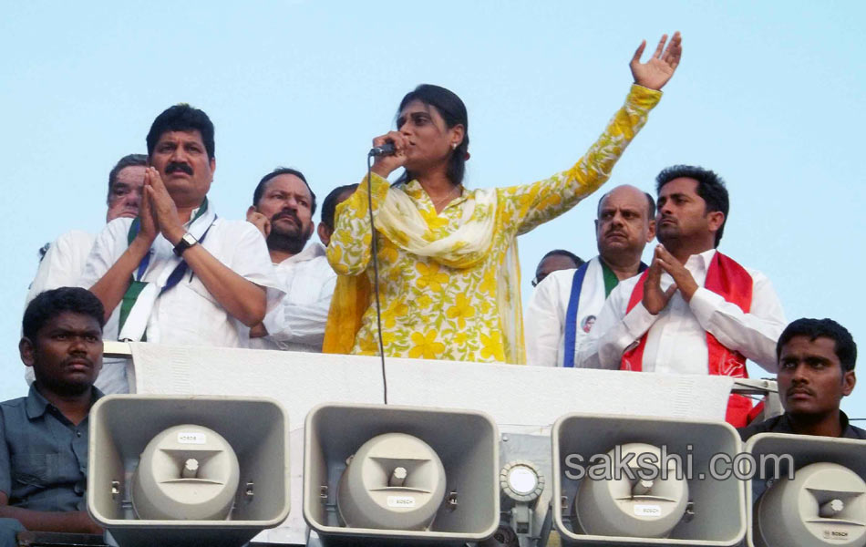 Sharmila s Janapatham at Warangal District - Sakshi26