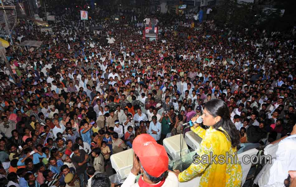 Sharmila s Janapatham at Warangal District - Sakshi29