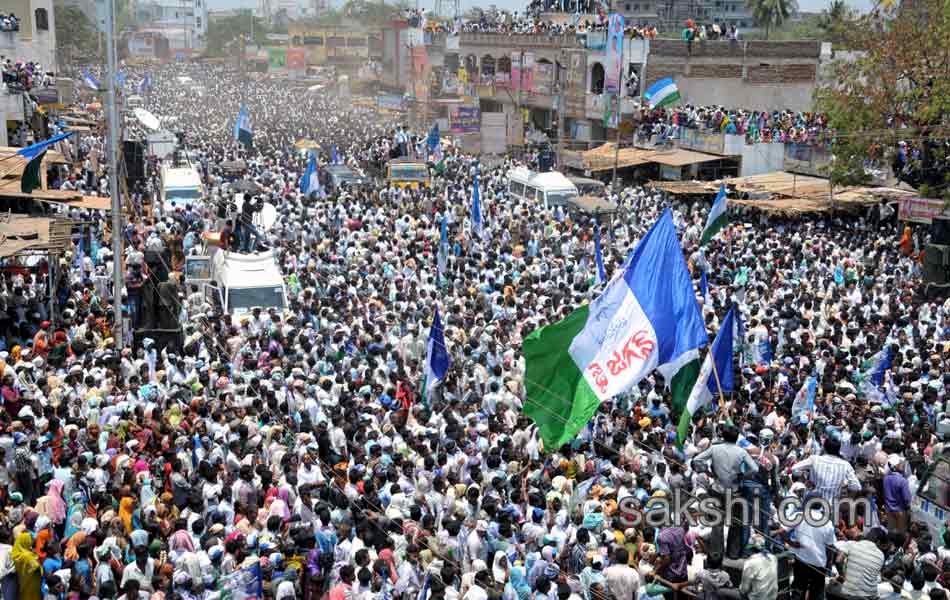 Jagan s Janapatham at Ongole District - Sakshi12