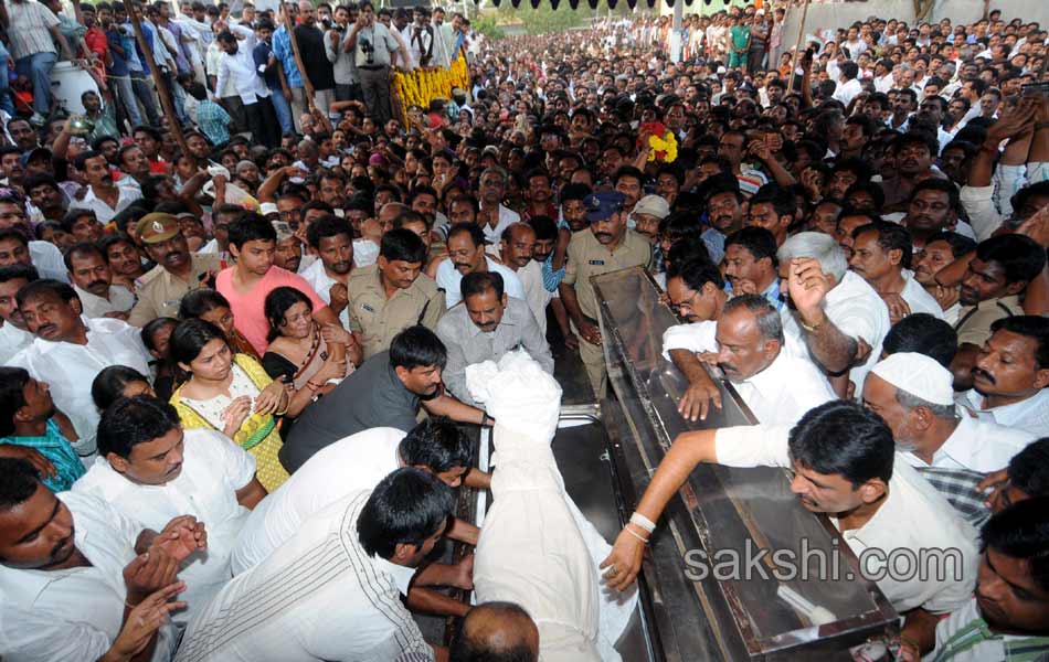 Shobha Nagireddy lies in state  Nandyal4