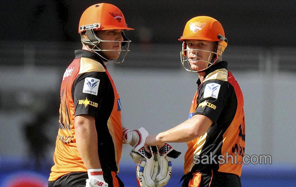 Sunrisers Hyderabad beat Delhi Daredevils by 4 runs3