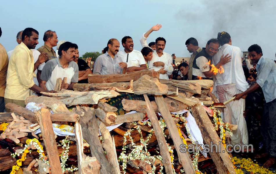 Shobha Nagireddy last rites today - Sakshi41