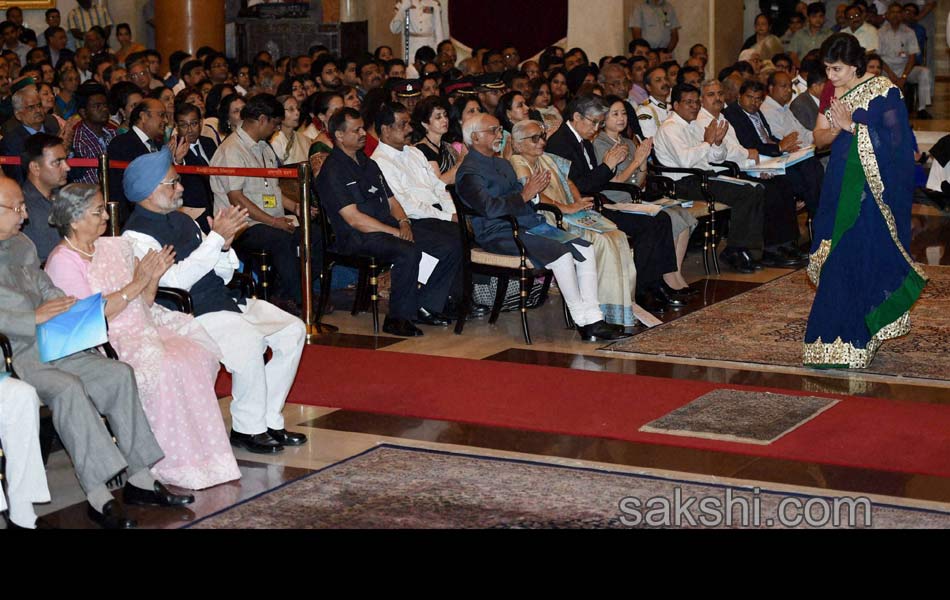 President Pranab Mukherjee presents Padma Awards 2014 - Sakshi16