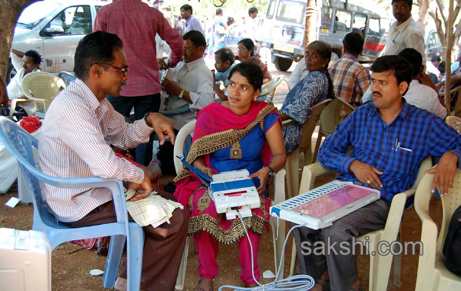 Poling Stations Are Ready In Telangana - Sakshi15