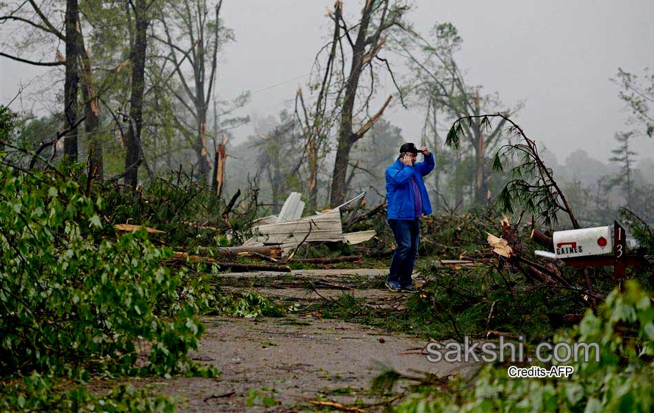 Alabama Mississippi Brace for 2nd Hit as Tornado Toll Reaches7