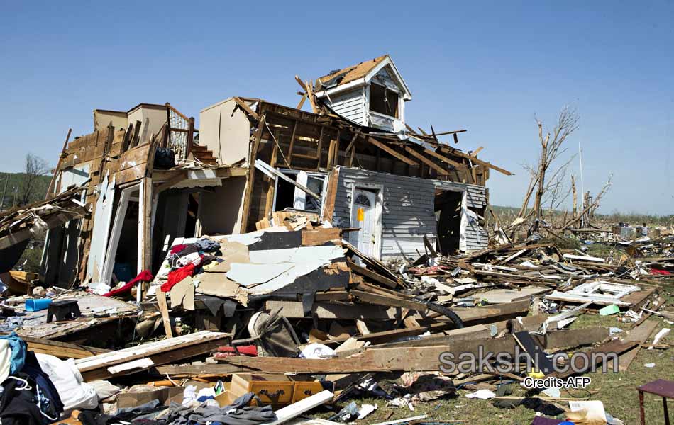 Alabama Mississippi Brace for 2nd Hit as Tornado Toll Reaches10