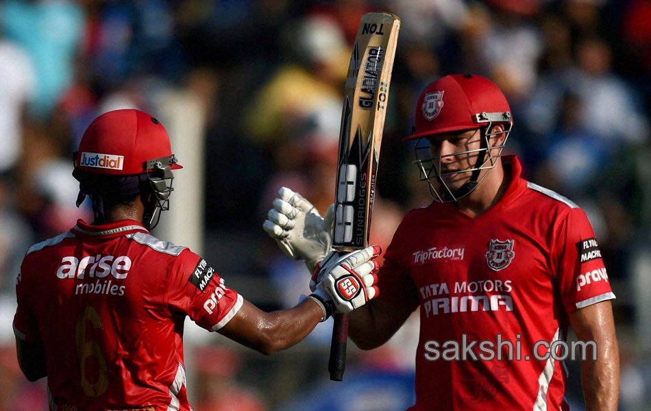 Mumbai Indians down Punjab for first win in IPL12