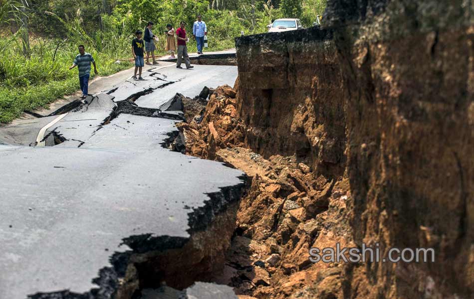 Earth Quake in Thailand10