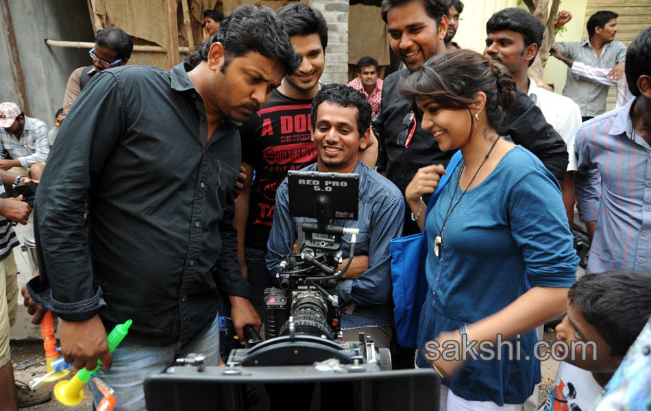 Karthikeya Movie working stills6