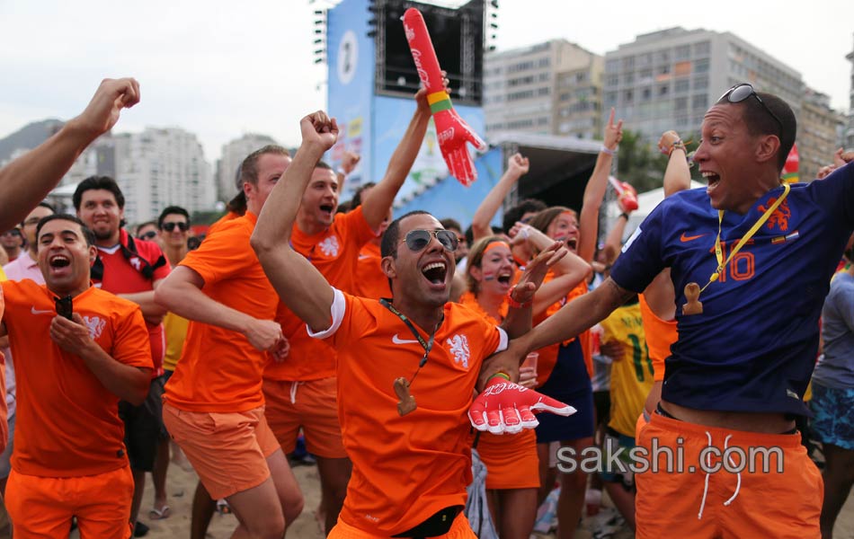 netherlands victory over chille - Sakshi8