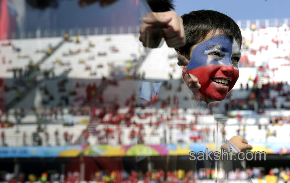 spain victory over australia - Sakshi13