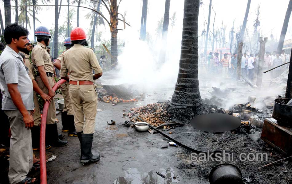 gail gas pipeline blast causes 16 deaths - Sakshi29