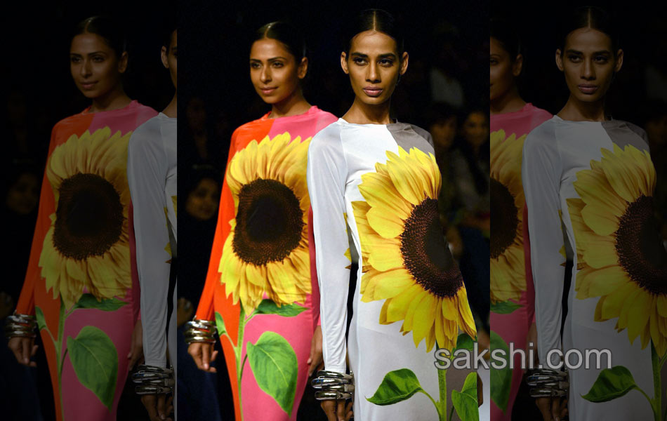 bollywood stars at lakme fashion week 2014 - Sakshi11