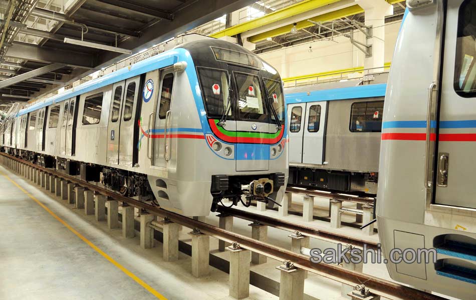 Reday for Metro Rail Project in Hyderabad - Sakshi1