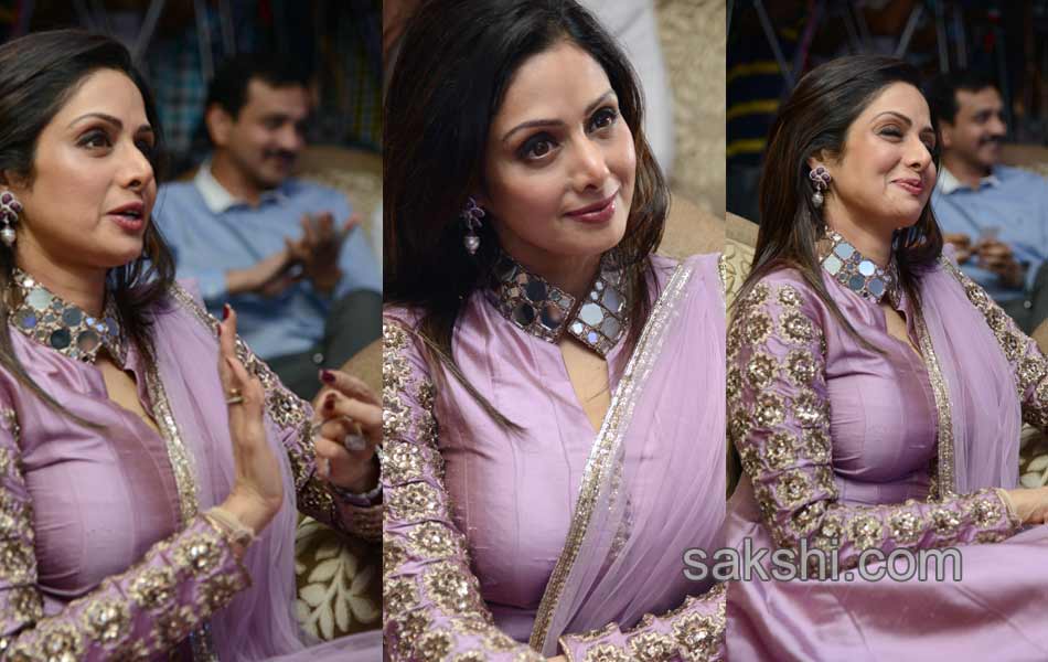 sridevi Arrives in Taj deccan programme - Sakshi5