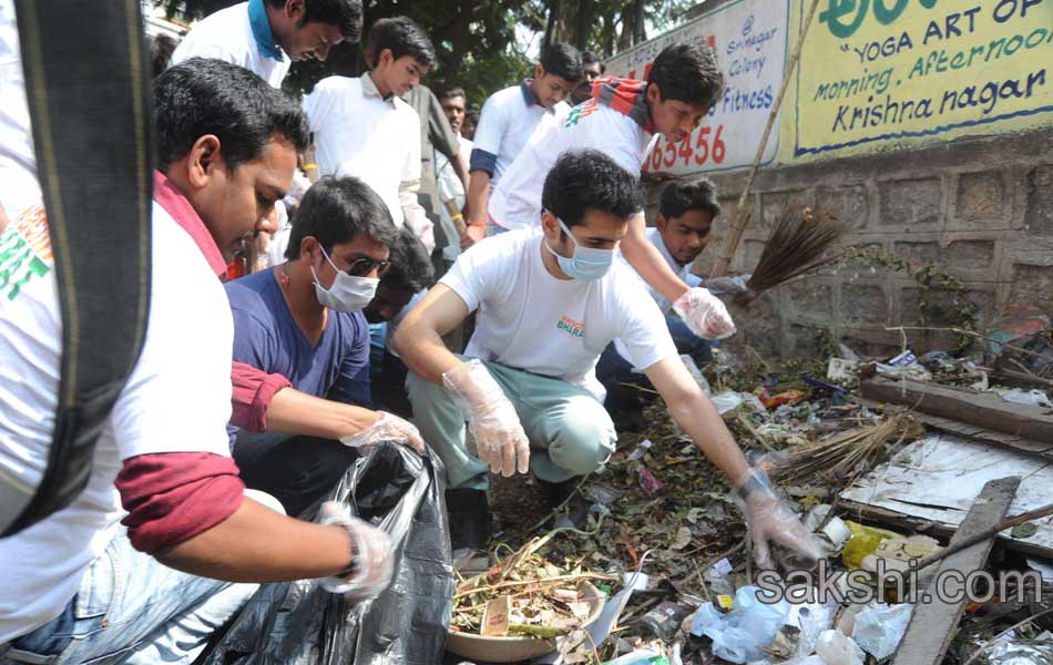 Ram hero in Swachch Bharat2