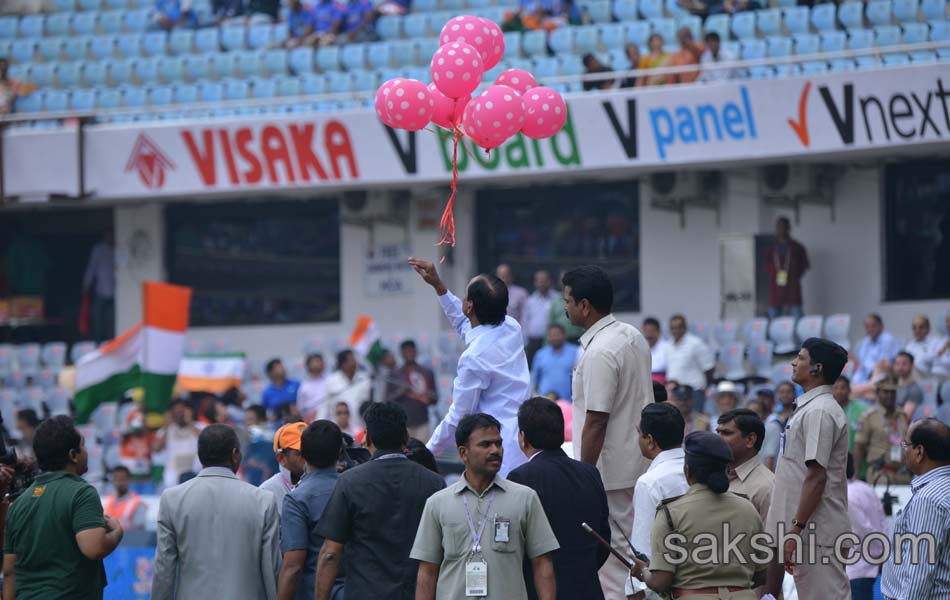 Third one day international in uppal stadium - Sakshi1