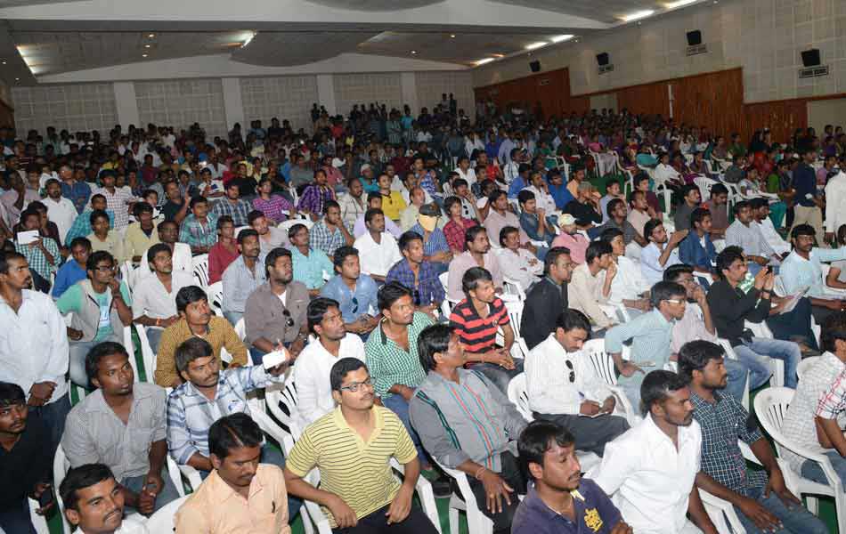 Ramgopal verma entered in karimnagar - Sakshi6