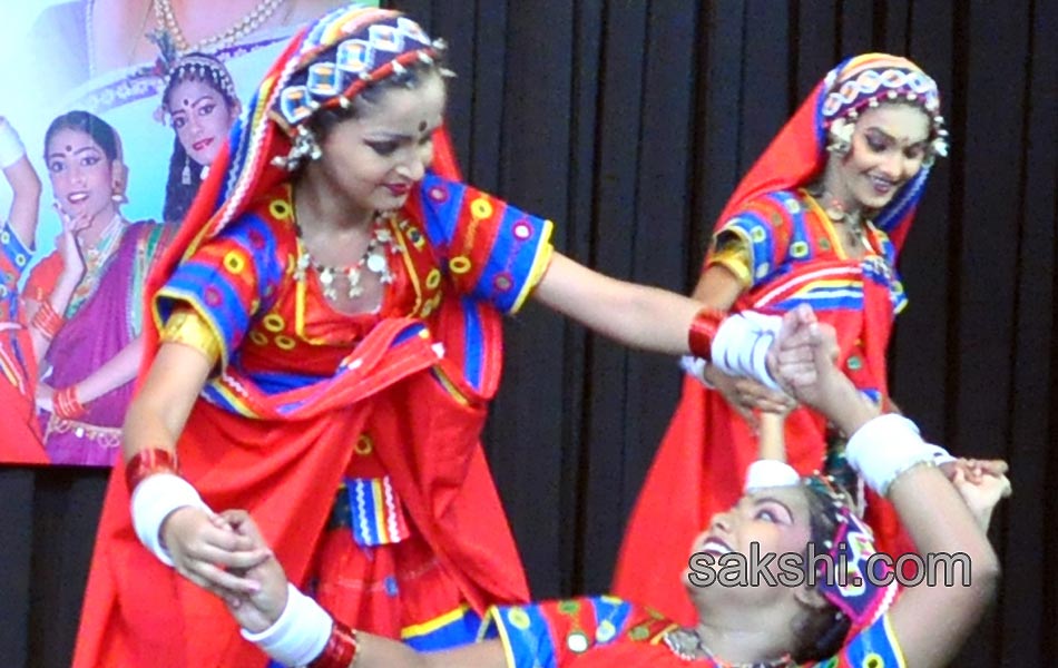 Indian folk dance team - Sakshi7