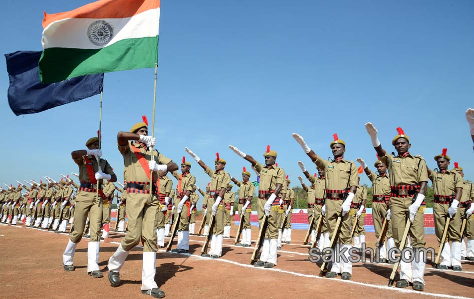 mens constable passing our parade - Sakshi4