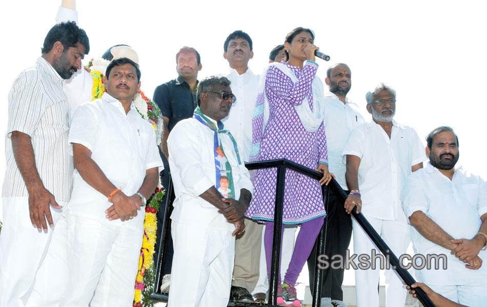 sharmila s paramarsha yatra20