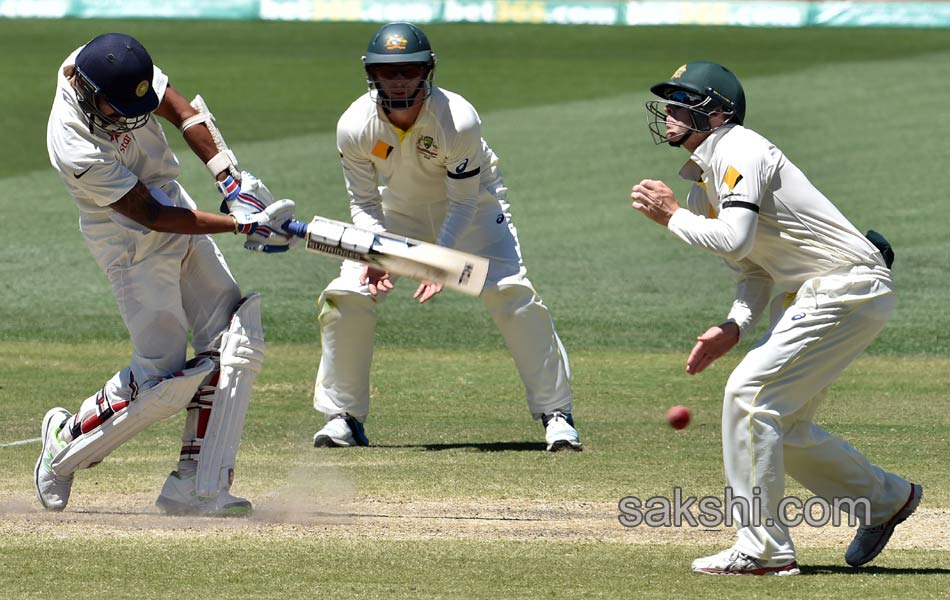 australia wins first test with 48 runs1