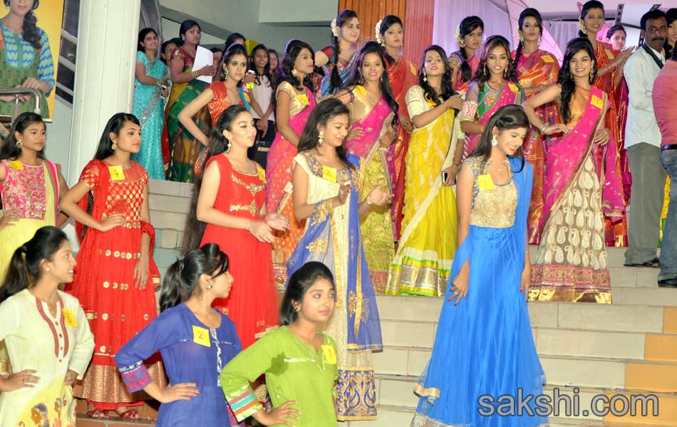 Christmas celebrations in Villa Meri college3