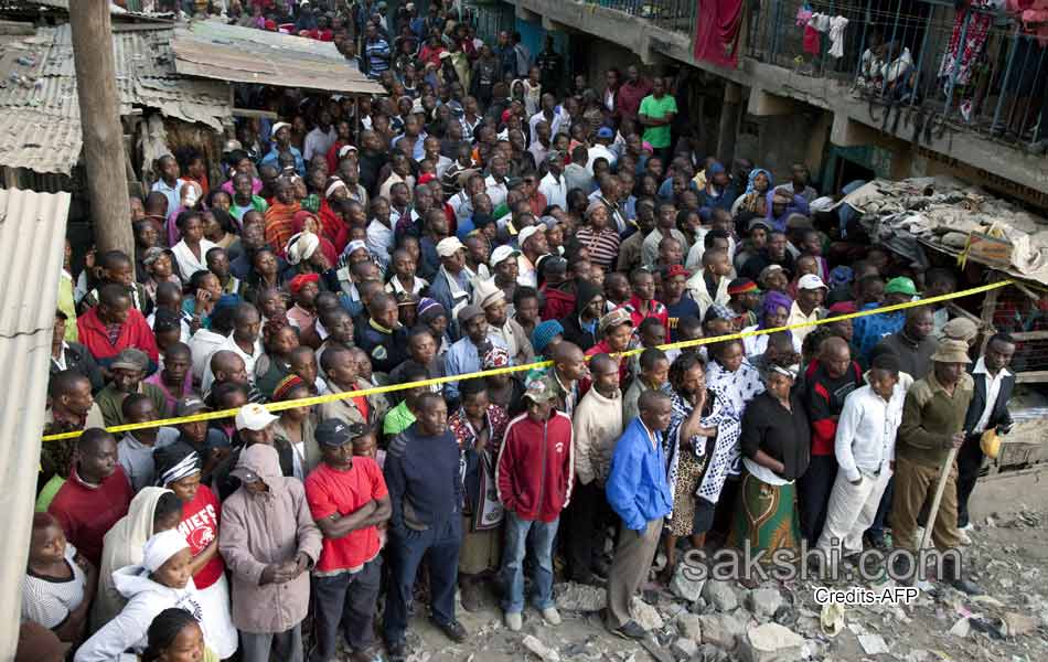 residential building collapsed in kenya6