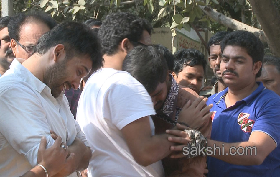 Prasad was destroyed by a full funeral - Sakshi9