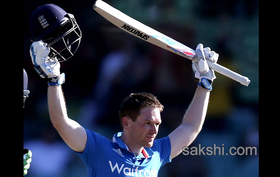 Australia v England Tri Series13