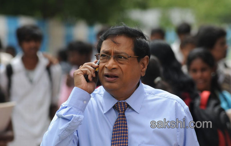 ms narayana passed away - Sakshi10