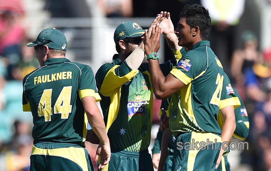 Australia won fourth one day 7