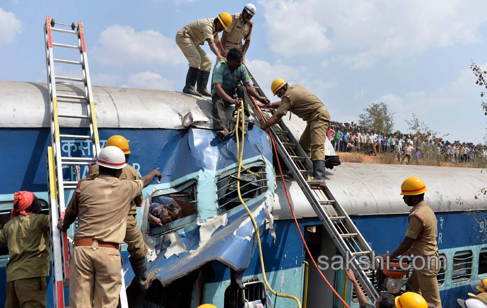 pictures of bengaluru to ernakulam intercity express - Sakshi5