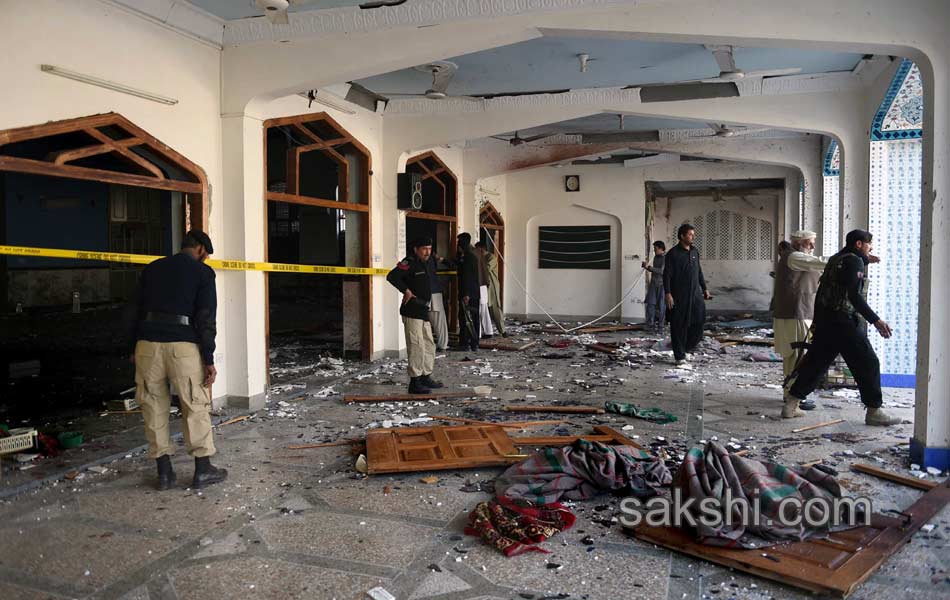 another terror attack in peshawar2