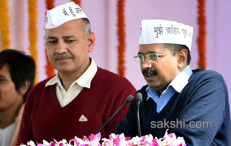 kejriwal takes oath as delhi cheif minister3