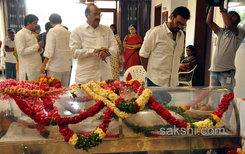 celebrities pay last respects to Dr Rama Naidu - Sakshi31