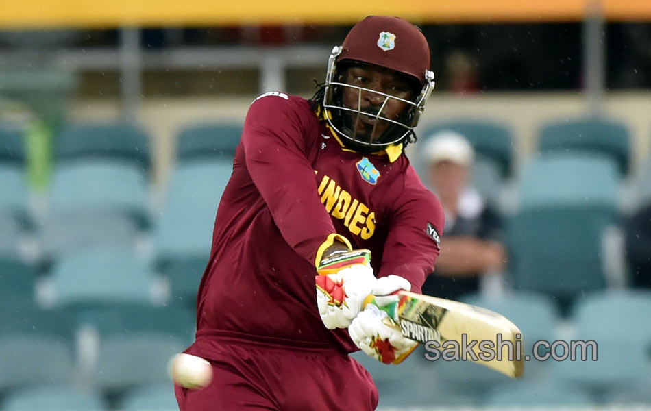 Chris Gayle creates World Cup history15