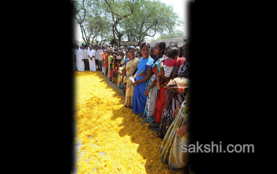 YS Jagan raithu Barosa Yatra - Sakshi6