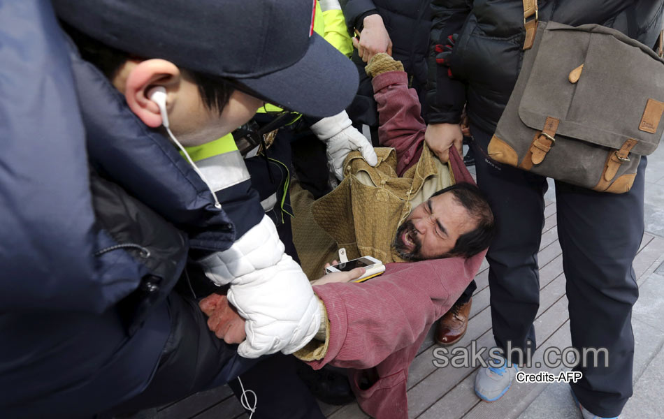 South Korea US envoy Lippert well after knife attack4