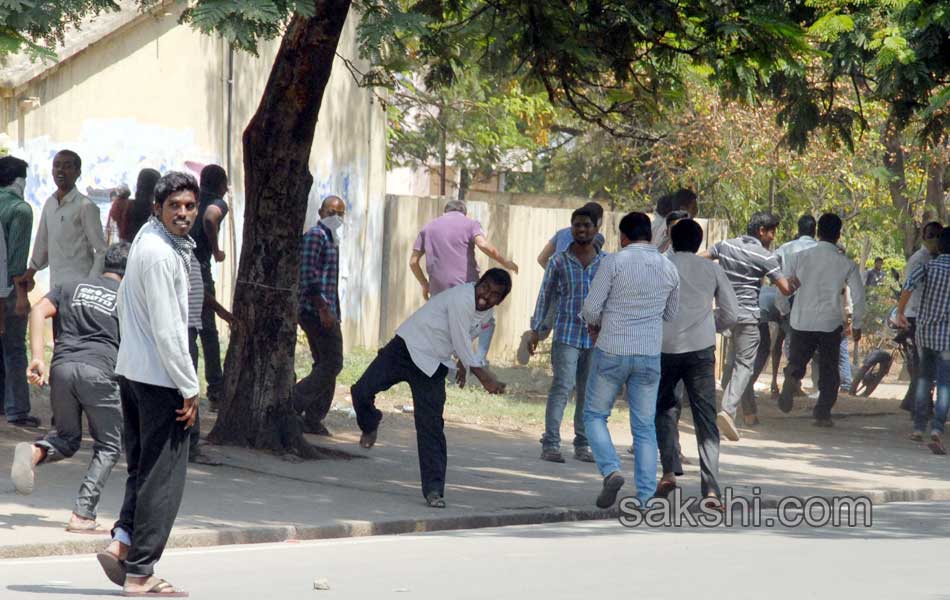 Protests at Osmania University foiled by Police - Sakshi6